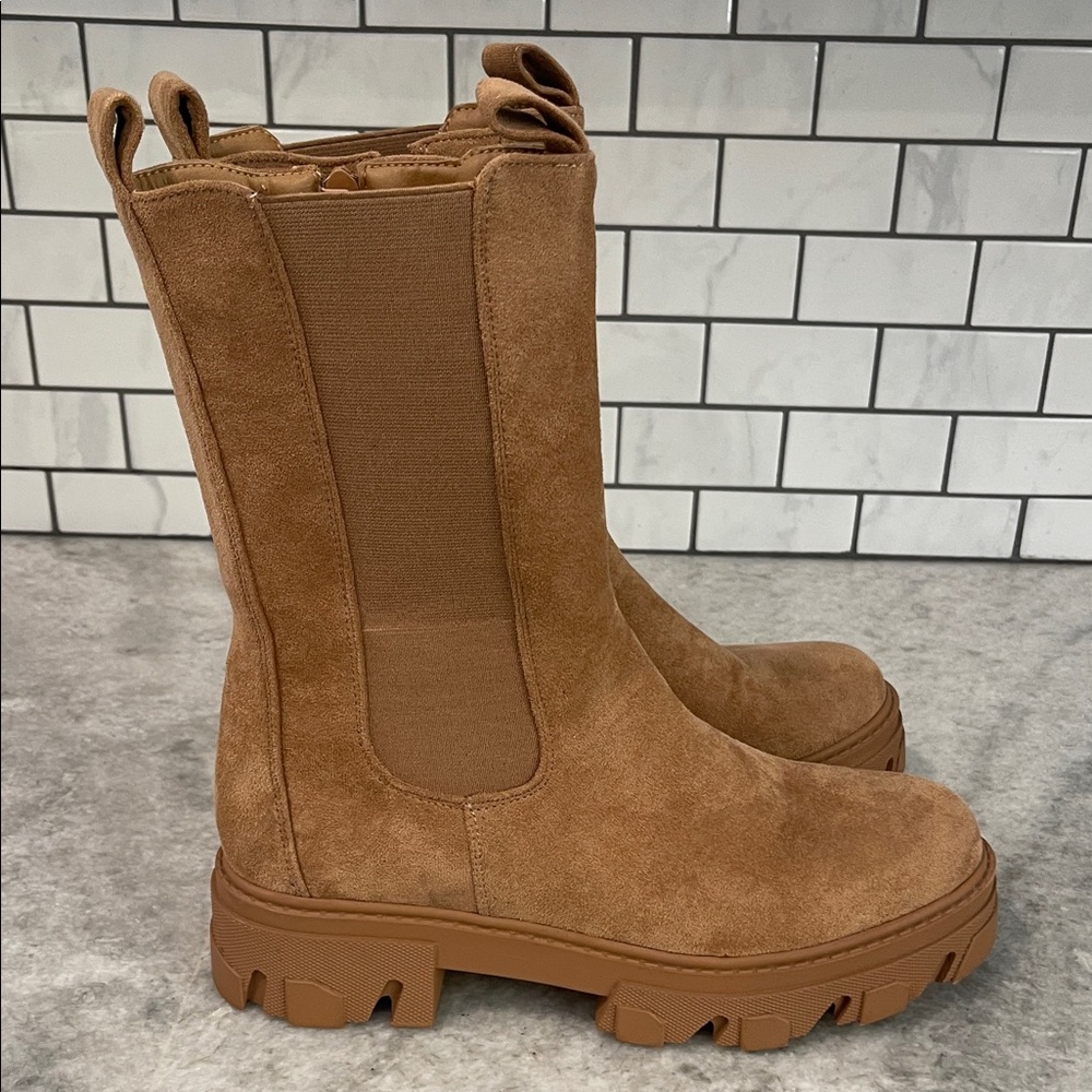 Marquiiz‎ Boots Womens 9.5 Brown Chelsea Booties Lug Sole Suede Boho Urban Tan